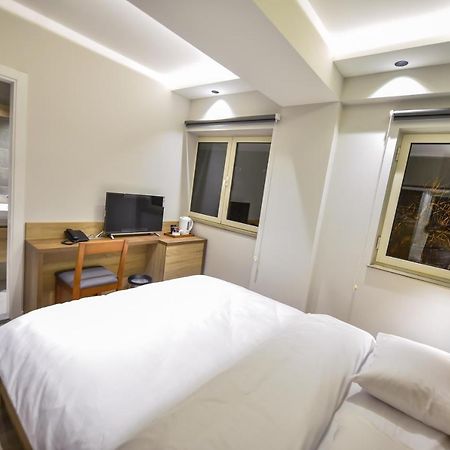 Baron Boutique Hotel 예레반 외부 사진
